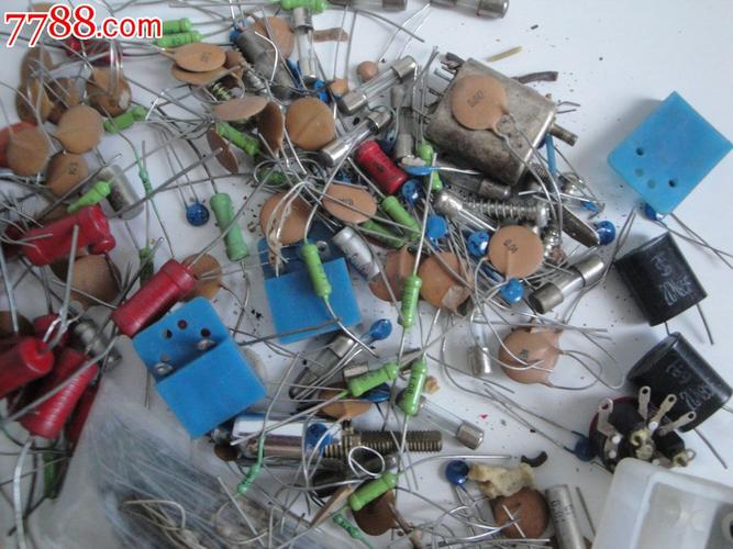 2006年第十九届中国电子元件百强企业主要产品概览 电子元器件制造的中坚力量